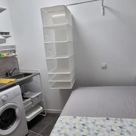 Hostal Cristina Con Baño Privado Y Mini Cocina *
