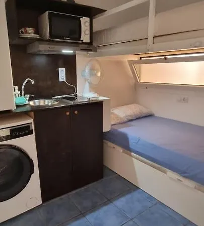 Cristina Con Bano Privado Y Mini Cocina Albergue