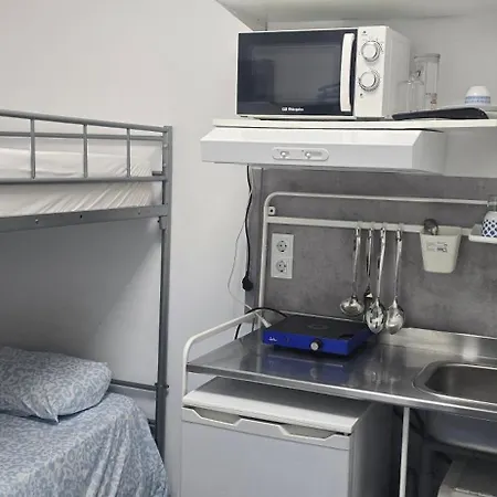 Cristina Con Bano Privado Y Mini Cocina Albergue