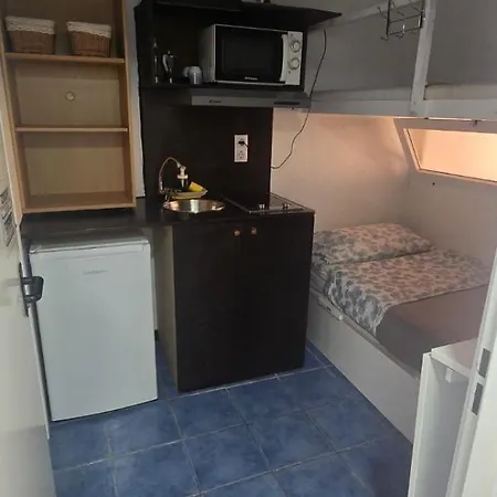 Cristina Con Bano Privado Y Mini Cocina Vandrerhjem Corralejo