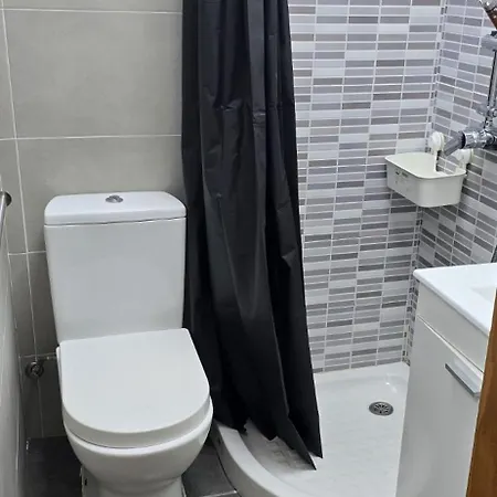 Cristina Con Bano Privado Y Mini Cocina אכסניה קורלחו