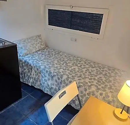 Hostel Cristina Con Bano Privado Y Mini Cocina *